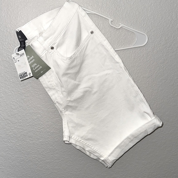 H&M Other - H&M - SLIM FIT SHORTS